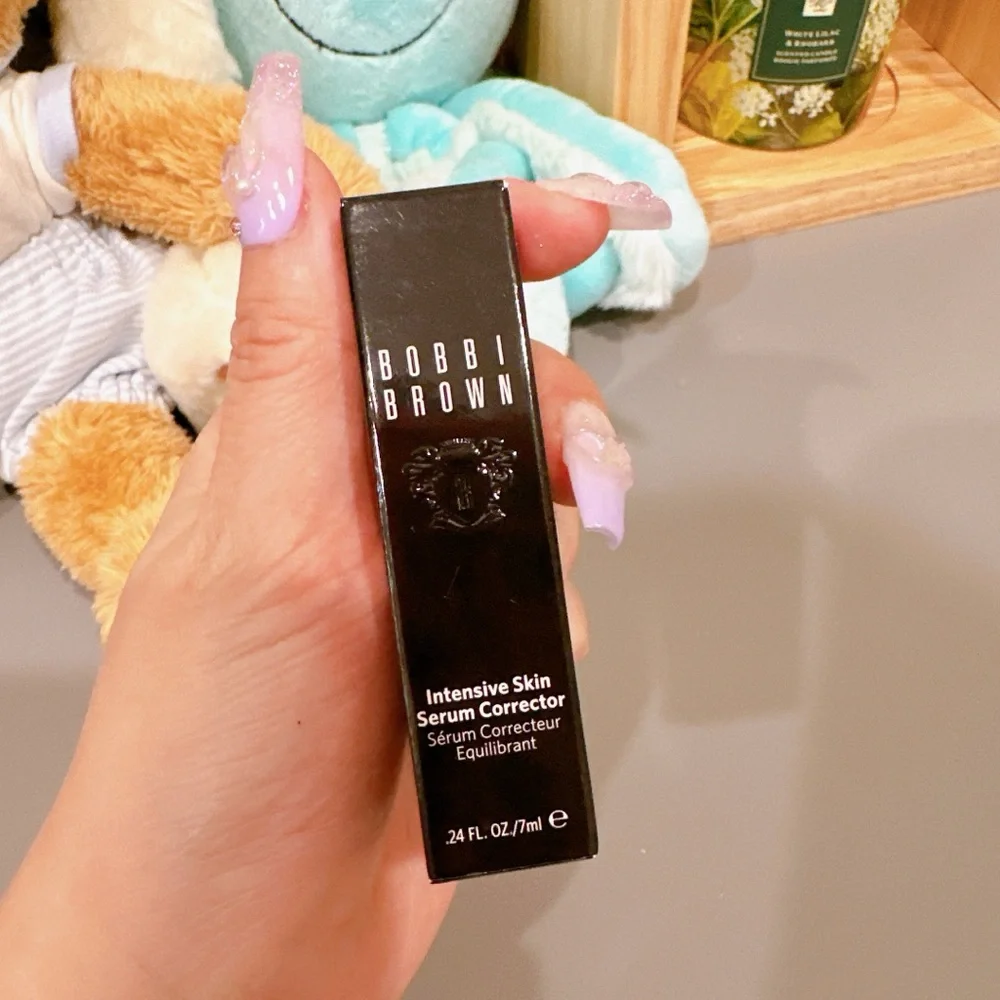 - Full size ! Bobbi brown Intensive Serum Concealer/NWB